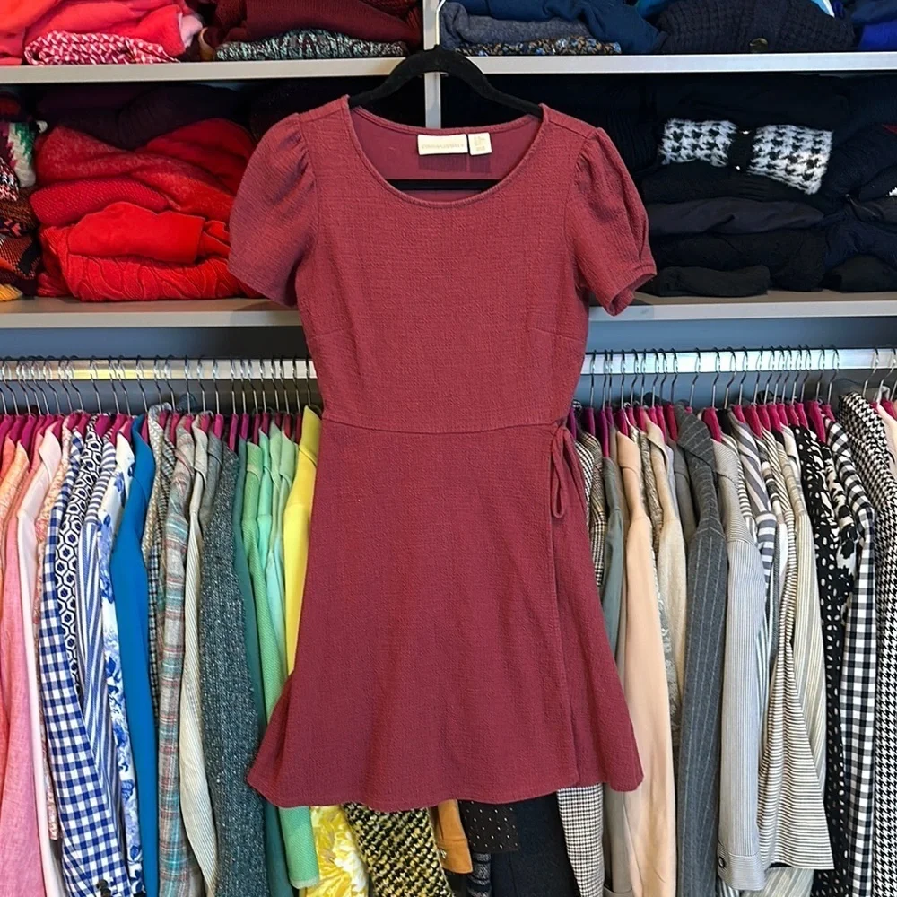 Cynthia Rowley maroon guaze short sleeve tie front dress size XS